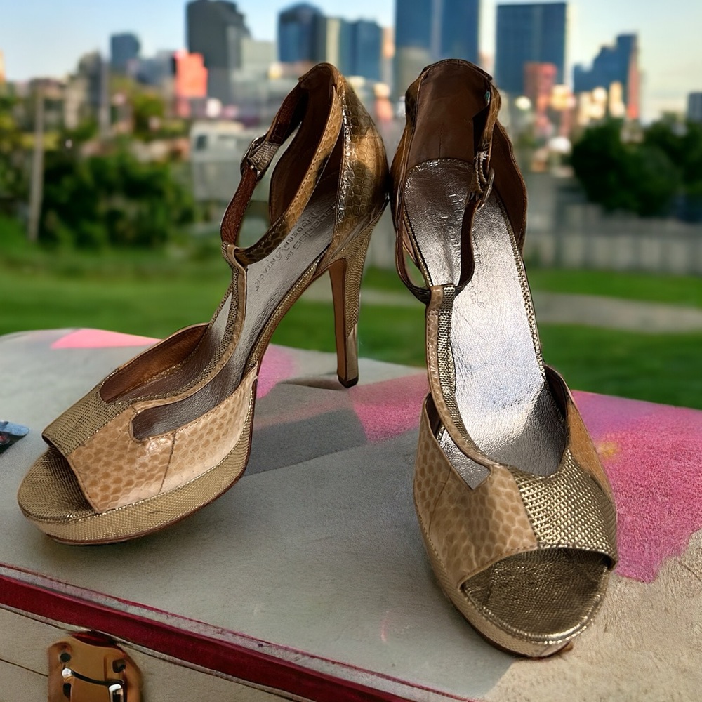 Decades for Modern Size 8.5 1960's Look Tstrap Gold Cream Snakeskin Platform